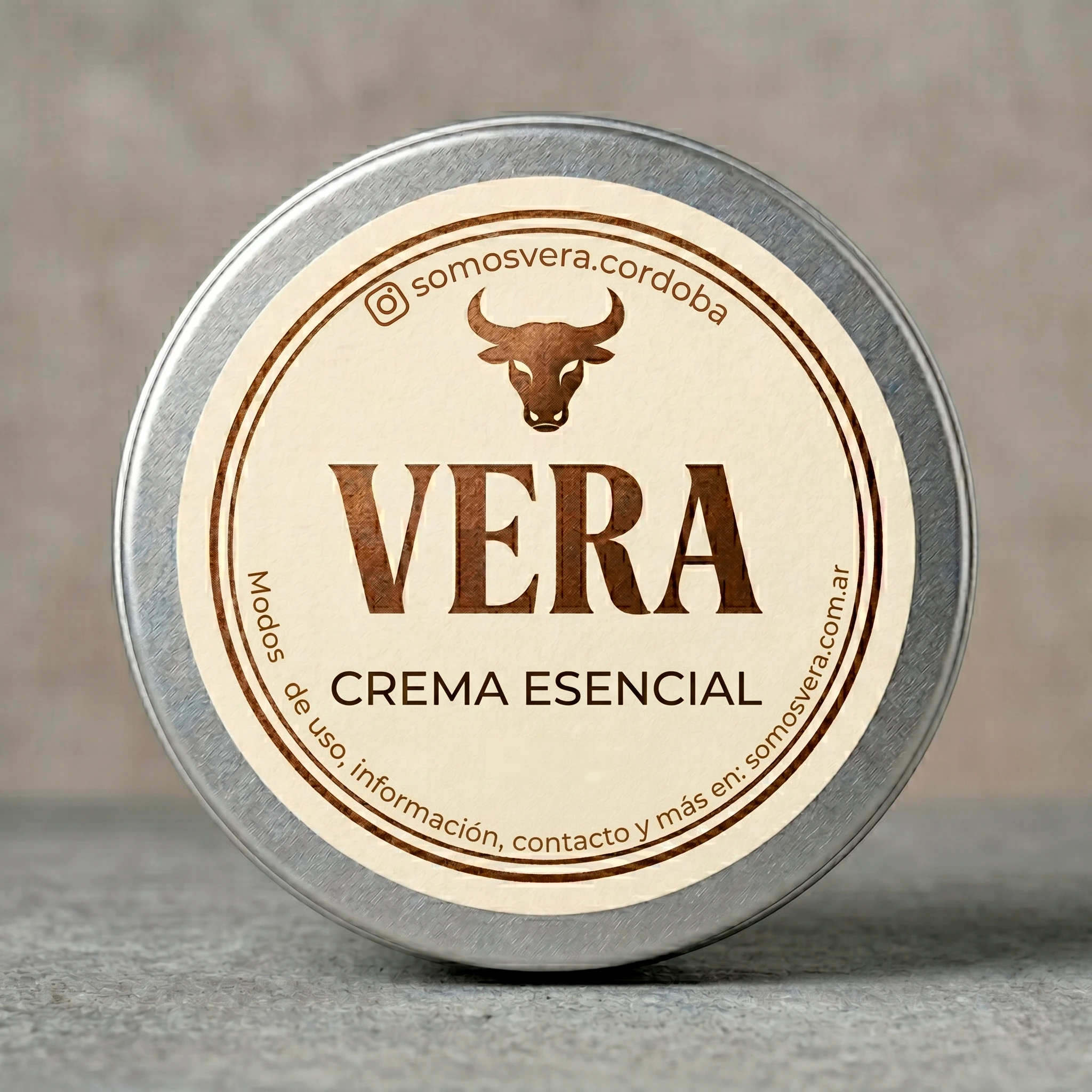 VERA Crema Esencial — lata de aluminio